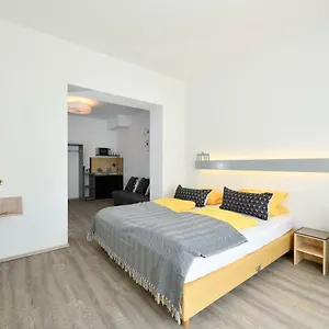 Apartahotel Ford, Brema